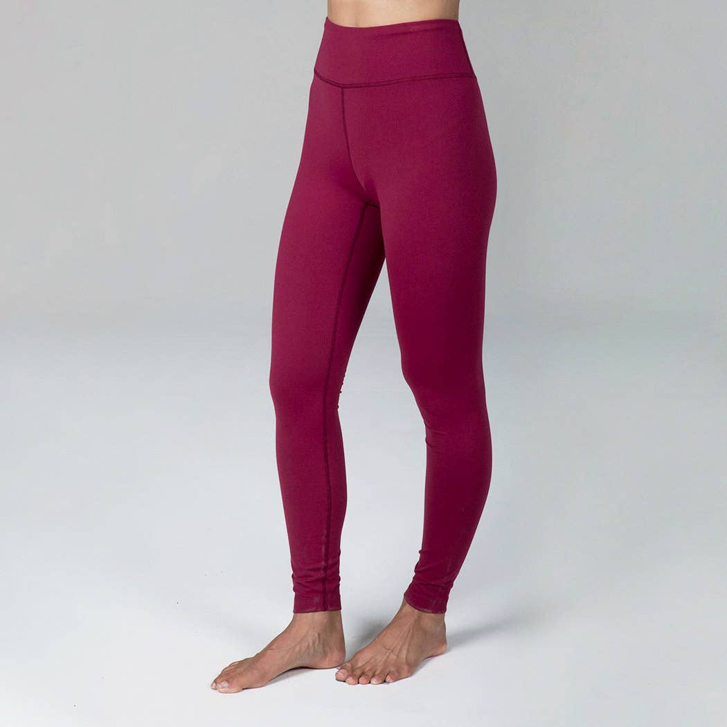 Ultra High Waist Legging (Brandy)
Kira Grace - These high rise yoga leggings are made from slimming and moisture wicking fabric to keep you covered and comfortable. The 28" inseam. High-waisted rise with 28" inseam. Features: KiraGrace PowerHold fabric (Supplex/Spandex) Ultra High-Rise waistband Comfortable compression throughout Anti-chafe flat-lock seaming Moisture wicking fabric with 4-way stretch Made in U.S.A. of imported fabric
Ultra High Waist Legging (Brandy)
Kira Grace - These high rise yoga leggin