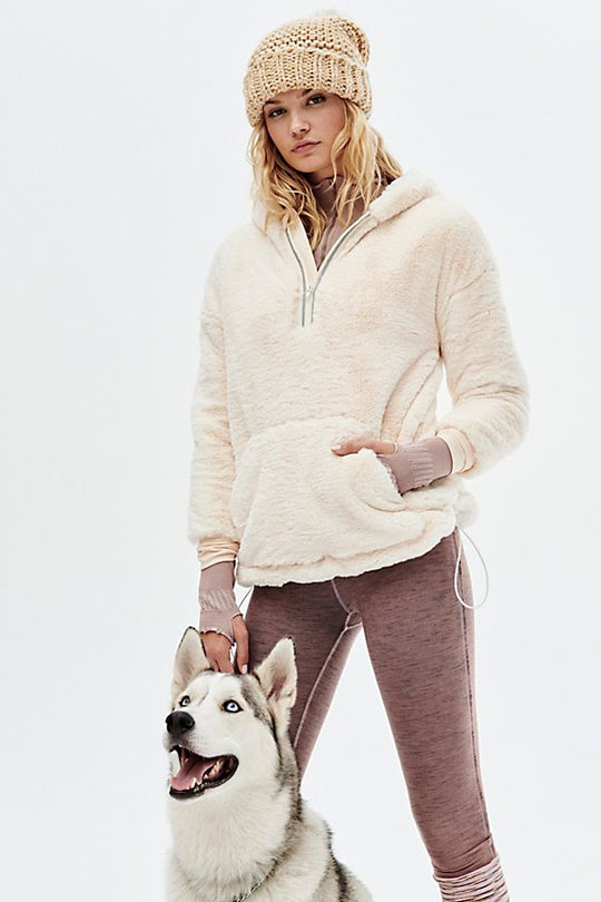 Off The Record Free People Hoodie - Off White
Super soft and ultra-fuzzy faux fur pullover featuring a half-zip closure. Kangaroo pocket Solid cotton cuffs Drawstring waist Lined FP Movement A destination for the life well-lived, Free People Movement offers performance-ready activewear, practice-perfect styles and beyond-the-gym staples. We believe in the power of community, in supporting and lifting each other up and always #movingtogether. Care/Import Machine Wash Cold Import Measurements for size small B