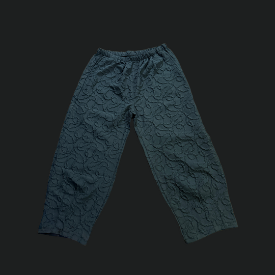 Gershon Bram Paros Pant – cropped jacquard black trousers with elastic waistband and relaxed fit