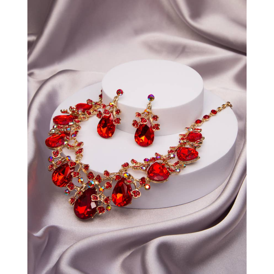 Rhinestone Embellished Teardrop Cut Crystal Necklace Set: Gold Red