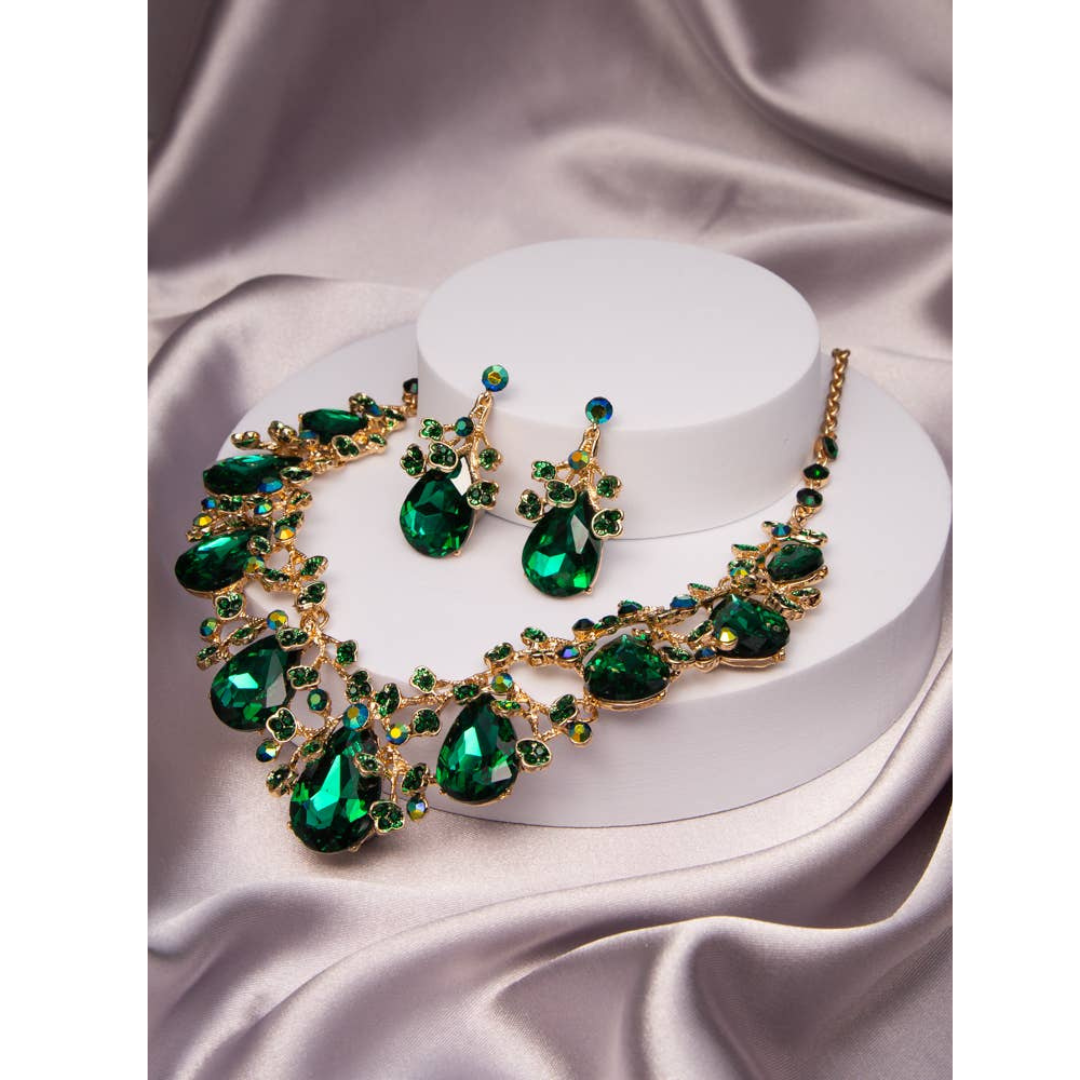 Rhinestone Embellished Teardrop Cut Crystal Necklace Set: Gold Green