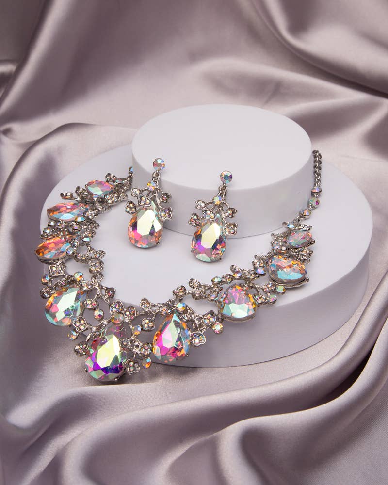 Rhinestone Embellished Teardrop Cut Crystal Necklace Set: Iridescent