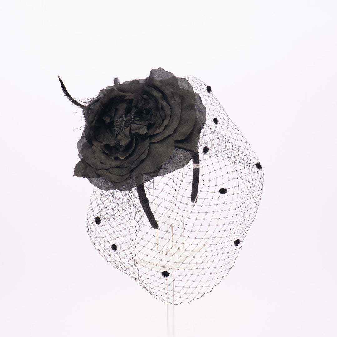 Gelber Seidenblumen-Schleier-Fascinator-Kamm