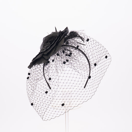 Gelber Seidenblumen-Schleier-Fascinator-Kamm