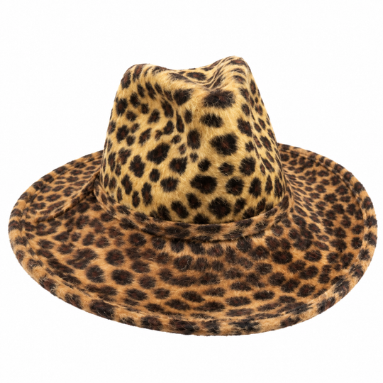 Sombrero con estampado de leopardo y ala media vuelta con ribete de plumas