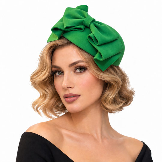 Savannah Bow Sinamay Fascinator – Smaragdgrün