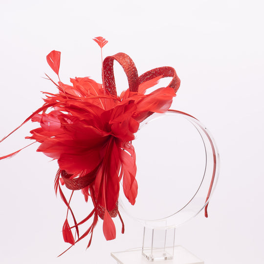 Midnight Bloom Feder-Fascinator – Rot geformter Couture-Haarschmuck
