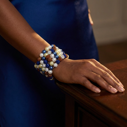 Pulseras de perlas rosas y verdes inspiradas en hermandades