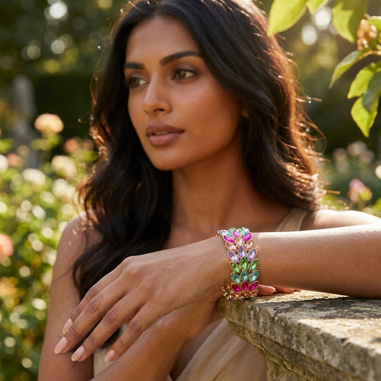 Pulsera elástica de noche con tres filas de piedras marquesas