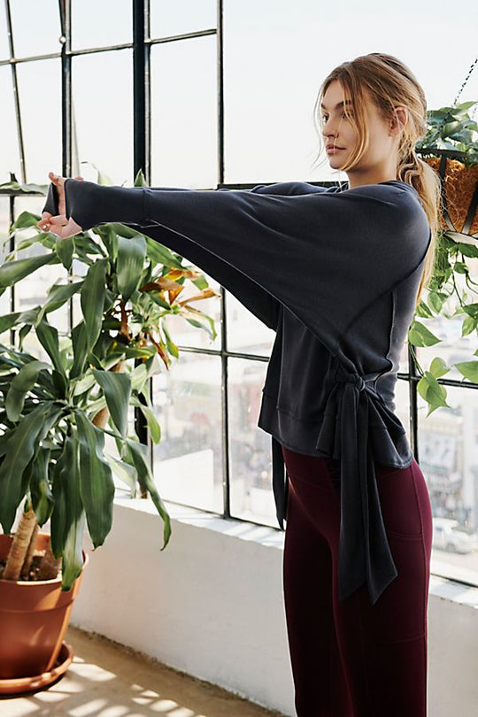Sweet Flow Free People Pullover
So soft cowl neck pullover featuring dolman sleeves and knotted details at the sides. Raw hems Oversized silhouette FP Movement A destination for the life well-lived, Free People Movement offers performance-ready activewear, practice-perfect styles and beyond-the-gym staples. We believe in the power of community, in supporting and lifting each other up and always #movingtogether. Care/Import Machine Wash Cold Import Measurements for size small Bust: 48.5 in Length: 22.5 in Sl