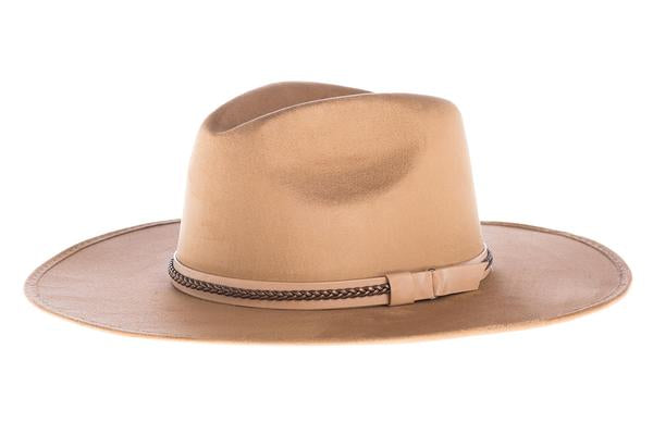 Denali Faux Suede Fedora Crown Hat
Denali Faux Suede Fedora Crown Hat The Denali hat is inspired by highest mountain peak in North America. The crown is stiffened and shaped into a clean and ridged design. The brown Fedora has a double bound synthetic suede and braided trim. Polyester Suede Medium 58 cm Fedora crown Hand ironed Trim double bound synthetic suede, plain and braided brown. Spot/special cleaning
Denali Faux Suede Fedora Crown Hat
Denali Faux Suede Fedora Crown Hat is inspired by highest&nbsp;mo