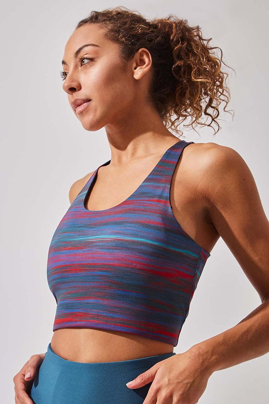 MPG Chaser Medium Support Bra Top
Chaser Medium Support Bra The Chaser Medium Support Printed Bra Top features a limited-edition print in lightweight performance fabric with excellent coverage, breathability and moisture wicking properties. Offering the support of a sports bra with the coverage of a cropped tank, this double-duty item top can be layered under a shirt or styled solo. Inspired by the concept of wearable artwork, the eye-catching print offers an ultra-cool ombre effect creating visual texture