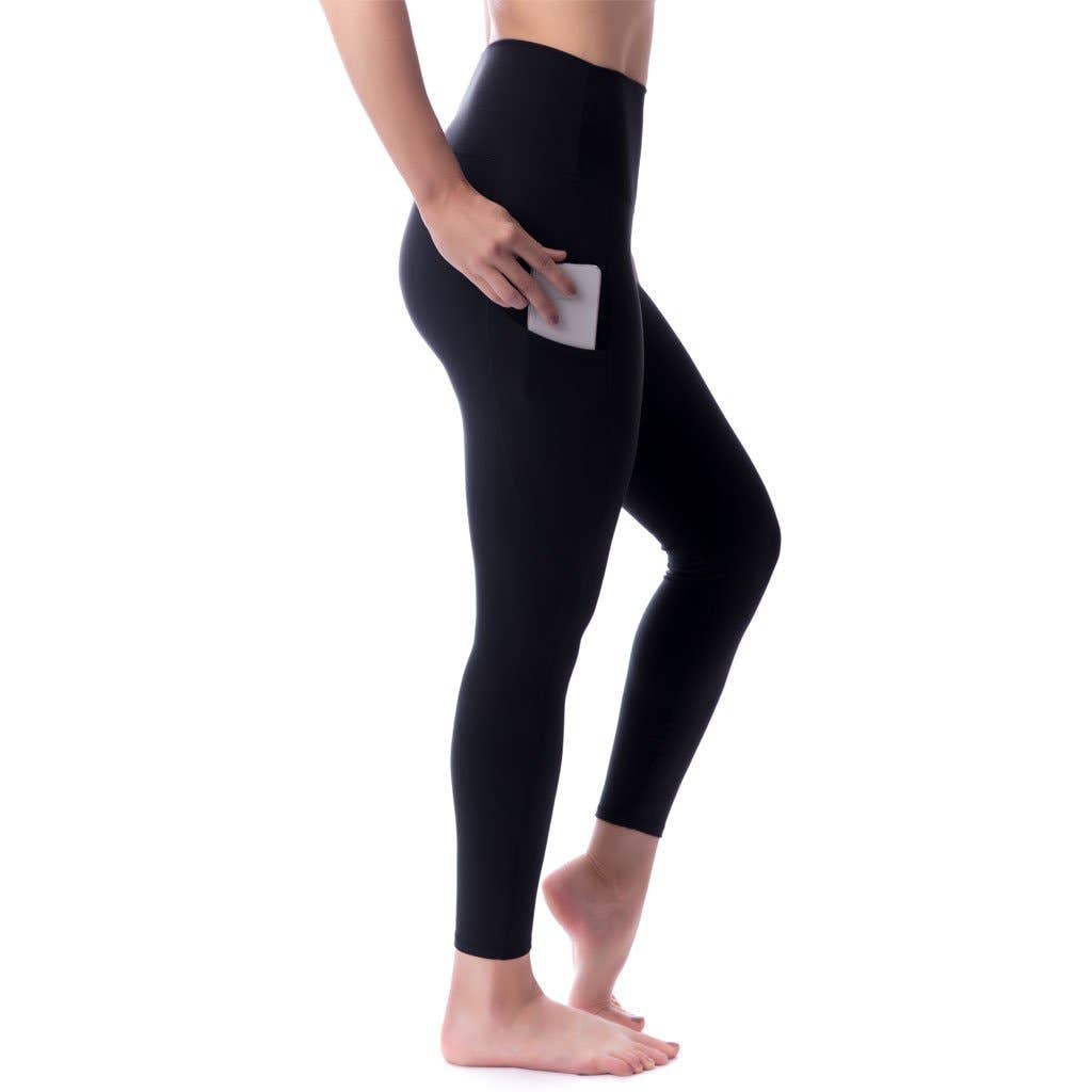 Guardian Moisture Wicking 7/8 length Leggings
Guardian Moisture Wicking 7/8 length Leggings Features: Moisture Wicking 7/8 length leggings These 7/8th length leggings feature a piece of compressive fabric and high rise waistband with our signature silicone grips that keep your leggings up on your waist during running, burpees or while pregnant! The fabric blend is moisture-wicking and is super smooth and buttery soft to the touch. With added side pockets and a compressive material that hugs you in all the r