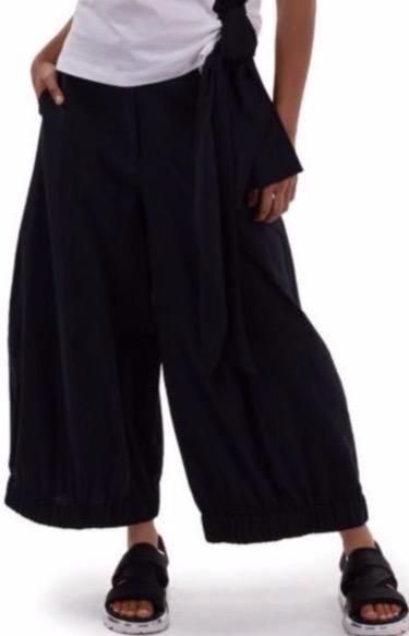 URBAN - Happiness Wide Leg Pant
The fit, feel and fabulous look of these pants = happiness! To start, they are pure cotton for cool, lightweight comfort. They're tailored for a smooth, figure-skimming fit through the waist and hips—then release to a wide-leg silhouette for a relaxed fit through the leg. Finally, the chic gathered hem adds tons of street-wise style. Fat front with zip fly and hidden closure; side pockets. 100% cotton Cold water wash, line dry Made in Israel
URBAN - Happiness Wide Leg Pant
To