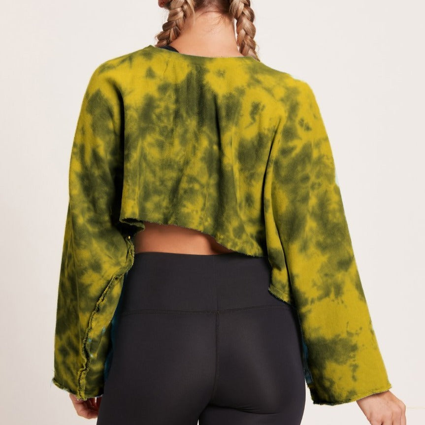 Crop Kimono Sweatshirt - Punkadelic
Tie-dye is back and staying forever. This oversized, cropped pullover delivers a versatile and oversized yet relaxed look. Pair this with just about anything and wear it just about anywhere. 100% Cotton Tie-Dyed French Terry Machine Wash Cold Raw Edge Hem Oversized Fit Wide Sleeve Colors may vary
Crop Kimono Sweatshirt - Punkadelic
Tie-dye is back and staying forever. This oversized, cropped pullover delivers a versatile and oversized yet relaxed look.
cropkimono

$72
$72