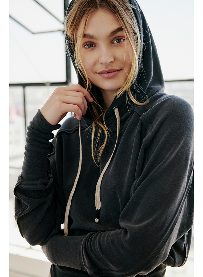 Ready Go Hoodie Sweater
So soft slouchy hoodie featured in an oversized fit with a wide waistband and dolman sleeves. Drawstring hood - 2 colors Ribbed elastic waist detail Exposed seams FP Movement A destination for the life well-lived, Free People Movement offers performance-ready activewear, practice-perfect styles and beyond-the-gym staples. We believe in the power of community, in supporting and lifting each other up and always #movingtogether. Care/Import Machine Wash Cold Import Measurements for size
