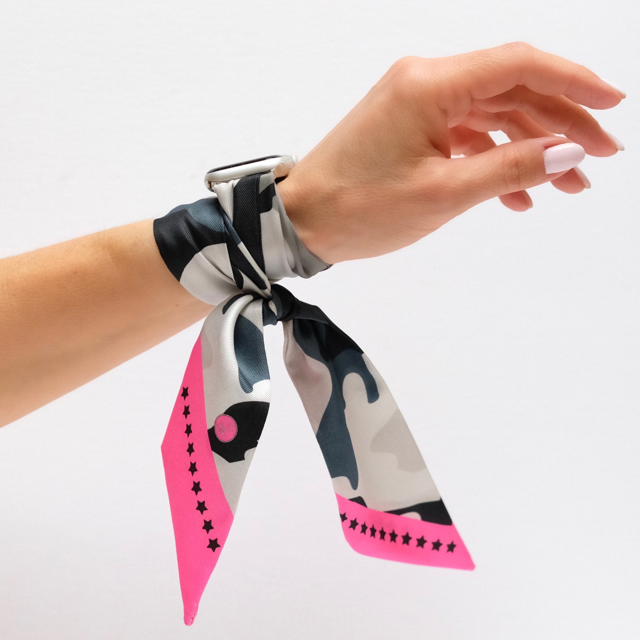 Wristpop - Shadow Print - 100% Artificial Silk
Our 100% Art Silk Shadow print is machine wash cold & hang dry or dry clean. Wristpop Apple Watch Connectors available for Apple Watch Series 1, 2, 3, 4, 5. In Stainless Steel, Rose Gold, Black, Gold. Sizes 38mm, 40mm, 42mm, 44mm. 100% Satisfaction Guaranteed!
Wristpop - Shadow Print - 100% Artificial Silk
Our 100% Art Silk Shadow print is machine wash cold & hang dry or dry clean.
Wristpop Apple Watch Connectors available for Apple Watch Series 1, 2, 3, 4, 5.