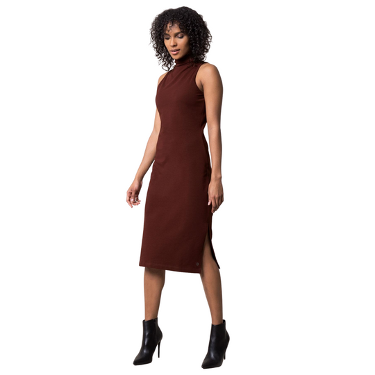 Runway Mock Neck Dress
Pulled from the runway and designed for real life, this statement dress is now updated with a thicker performance fabric, offering excellent coverage and a luxurious hand feel. With a trendy mock neck and slim fit silhouette, side slits work to highlight your natural curves. Featuring 4-way stretch, breathable fabric and a raised center seam down the back - this throw-on-and-go item masters the am-to-pm routine. FEATURES Moisture Wicking Luxuriously soft, breathable, 4-way stretch fab