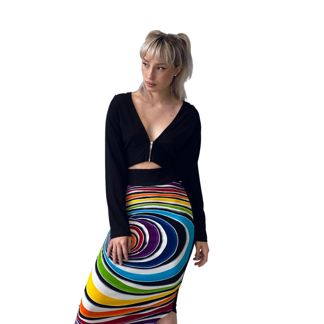Fitted 2 Way Stretch Skirt - Crayon Skirt Vibes
Black Fitted Skirt - Crayon Skirt Vibes Summer is the season for adding bold patterns and pops of color into your wardrobe – and this Rock ‘N Karma fitted skirt fits the bill perfectly. Featuring a generous side split, this slim-fitting skirt is knitted in the brand’s signature “miracle fabric” to sculpt and smooth your figure. About Me 85% Rayon, 15% Lycra “Miracle Fabric” 2 way stretch for a move-with-you-feel Hand Painted Original Design Designed for a fitt