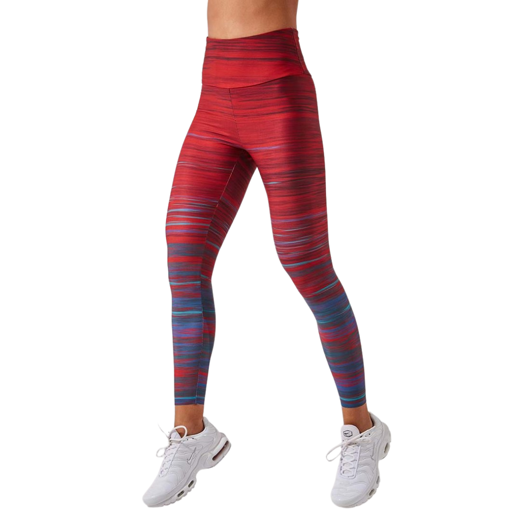 Strive High Waisted 7/8 Leggings
Featuring a limited-edition print, the Strive High Waisted 7/8 Printed Legging boasts high-performance fabric with excellent coverage, breathability and compression in all the right spots. For an ultra-cool ombre effect, the modern print creates visual texture with contrasting colors in an eye-catching linear pattern. Top features include a wide supportive waistband with a concealed pocket and clean-finished seams for 360-degree comfort and coverage. FEATURES Print Power Per