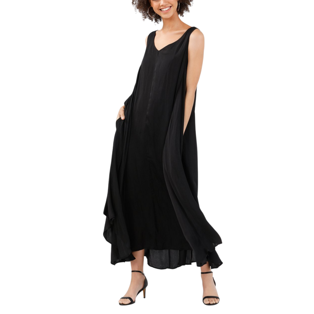 Navigation Dress - Black Silky
Navigate your way through the summer events calendar with this versatile statement piece. Designed to be worn 6 different ways, the Navigation Dress is set to become the chameleon of your summer occasion-wear wardrobe. • V neckline• Sleeveless style• Side hidden pockets• Maxi dress• Multi-wear design• Relaxed fit Fabrication:100% Polyester Model is 5' 6" and is wearing a size small Front length 49" - 51" Back length 53" - 55"
Navigation Dress - Black Silky
Dress designed to be