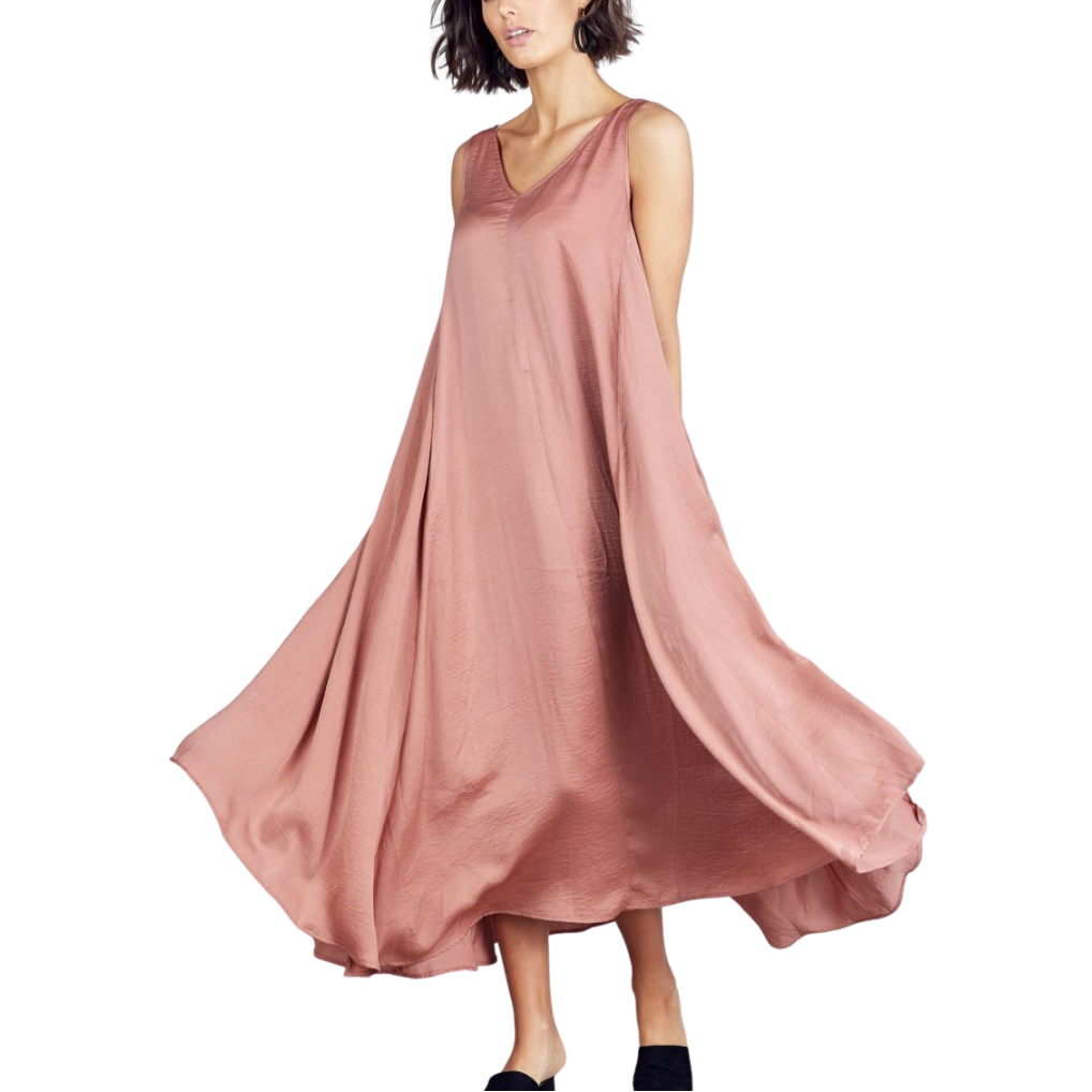 Navigation Dress - Cinnamon Silky
Navigate your way through the summer events calendar with this versatile statement piece. Designed to be worn 6 different ways, the Navigation Dress is set to become the chameleon of your summer occasion-wear wardrobe. • V neckline• Sleeveless style• Side hidden pockets• Maxi dress• Multi-wear design• Relaxed fit Fabrication:100% Polyester Model is 5' 6" and is wearing a size small Front length 49" - 51" Back length 53" - 55"
Navigation Dress - Cinnamon Silky
Dress designed