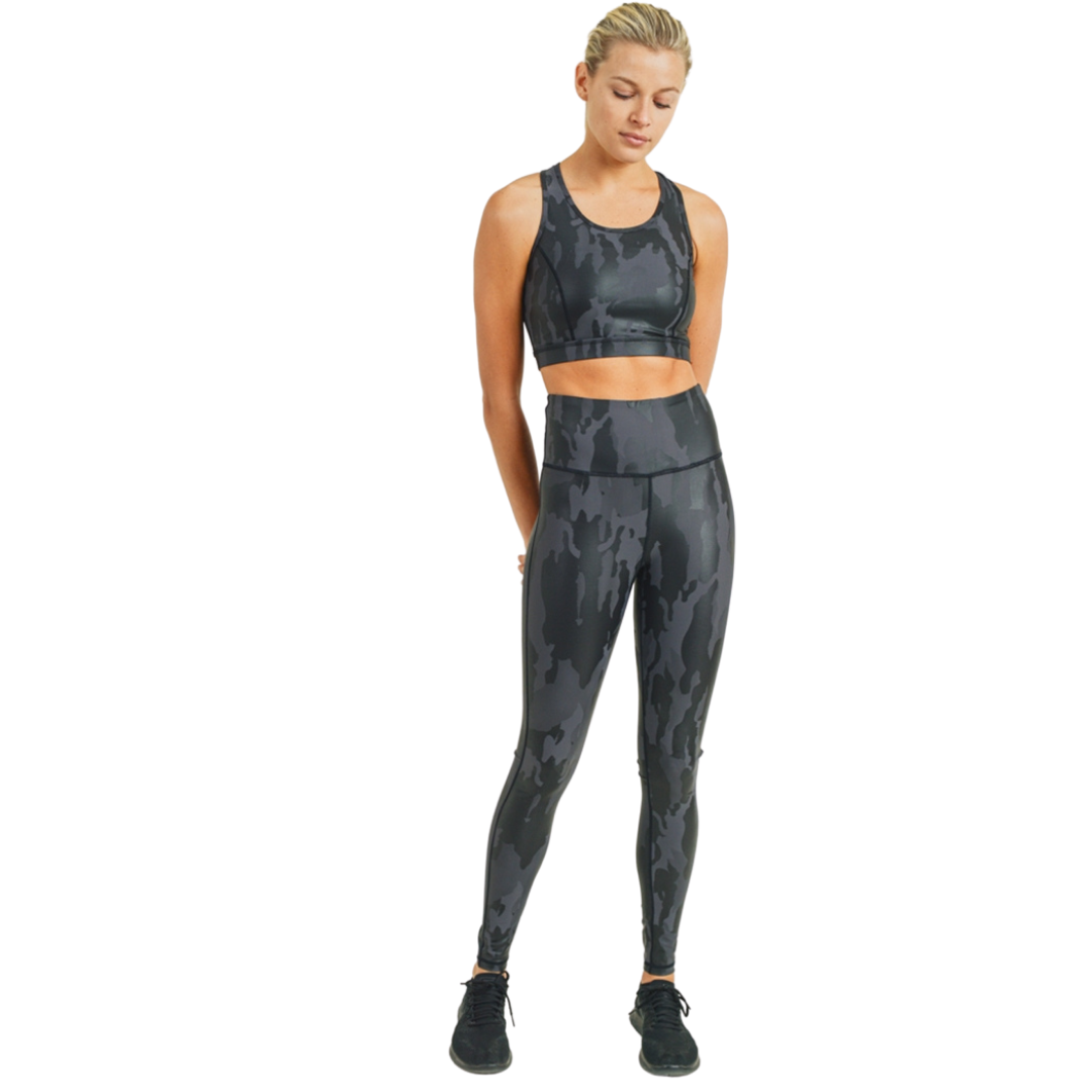 Camo Foil Highwaist Leggings
Crafted using a (Mono B exclusive) Camo print in glistening foil, these leggings are both fierce and subtle. The high-waist band offers abs support and a houses a discreet pouch for your phone. 82% polyester, 18% spandex. Tummy control. Moisture-wicking. Four-way stretch. Imported.
Camo Foil Highwaist Leggings
Camo print in glistening foil, these leggings are both fierce and subtle. The high-waist band offers abs support and a houses a discreet pouch for your phone. 
2729

$35.2
