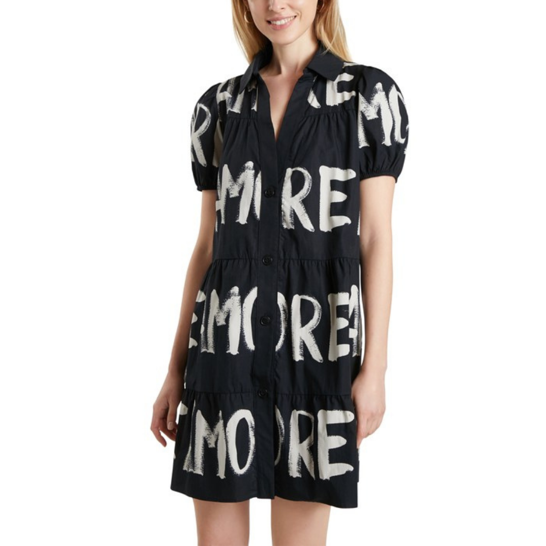 Brixton Short Cotton Shirt Dress - AMORE
It looks like a shirt but it isn't. It's a short shirt dress with the word AMORE "hand-painted" repeatedly, all over its surface and in contrast with the background. Short sleeves. Shirt neck All over print with the word AMORE painted "handmade" effect Short slightly puffed sleeves Gathered at the waist, marking silhouette Shirt fit Short Short sleeve Sustainability: BCI
Brixton Short Cotton Shirt Dress - AMORE
All over print with the word AMORE painted "handmade" ef