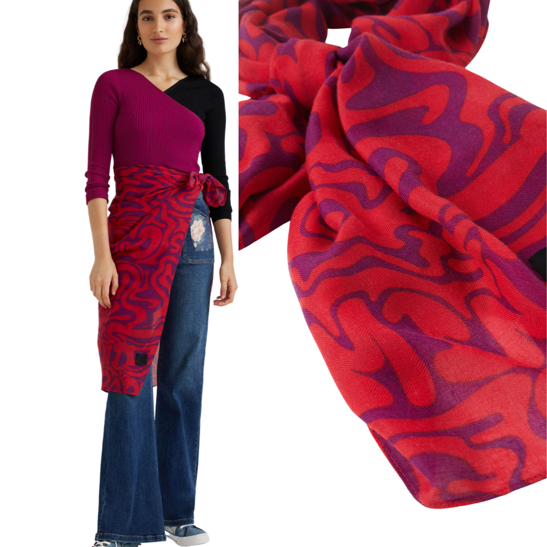 Mind Body Soul Scarf
"Mind, body, soul"… Are the three things that you must align to find peace this season. And all of them appear in the psychedelic print of this large rectangular foulard. Psychedelic print with the words "Mind, body, soul" Fabric with pleasant feel Measurements: 180 (l.) x 95 (w.) cm
Mind Body Soul Scarf
Closed loop foulard is like a knit necklace to protect the neck. With floral print, coloured friezes and mandalas contrasting with each other, is an original
21wawa27
8445110228203
$49.