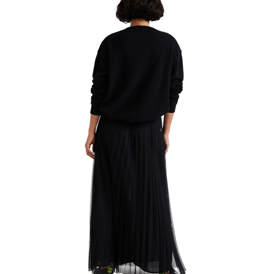 Double Layer Pleated Skirt - Black
The pleated effect of this double-layer skirt allows a view of a botanic print that seems to come to life with movement. Also, its elastic waist carries "AMOR" in glitter lettering. Elastic waist with word "LOVE" in silver glitter Botanic coloured print on one of the sides of the garment Narrow pleated fabric to feet Maxi fit Ankle length Fabric & Composition: Outer 100% polyester Lining 100% polyester﻿ Hand wash, do not bleach, do not iron hot, do not dry clean, do not tu