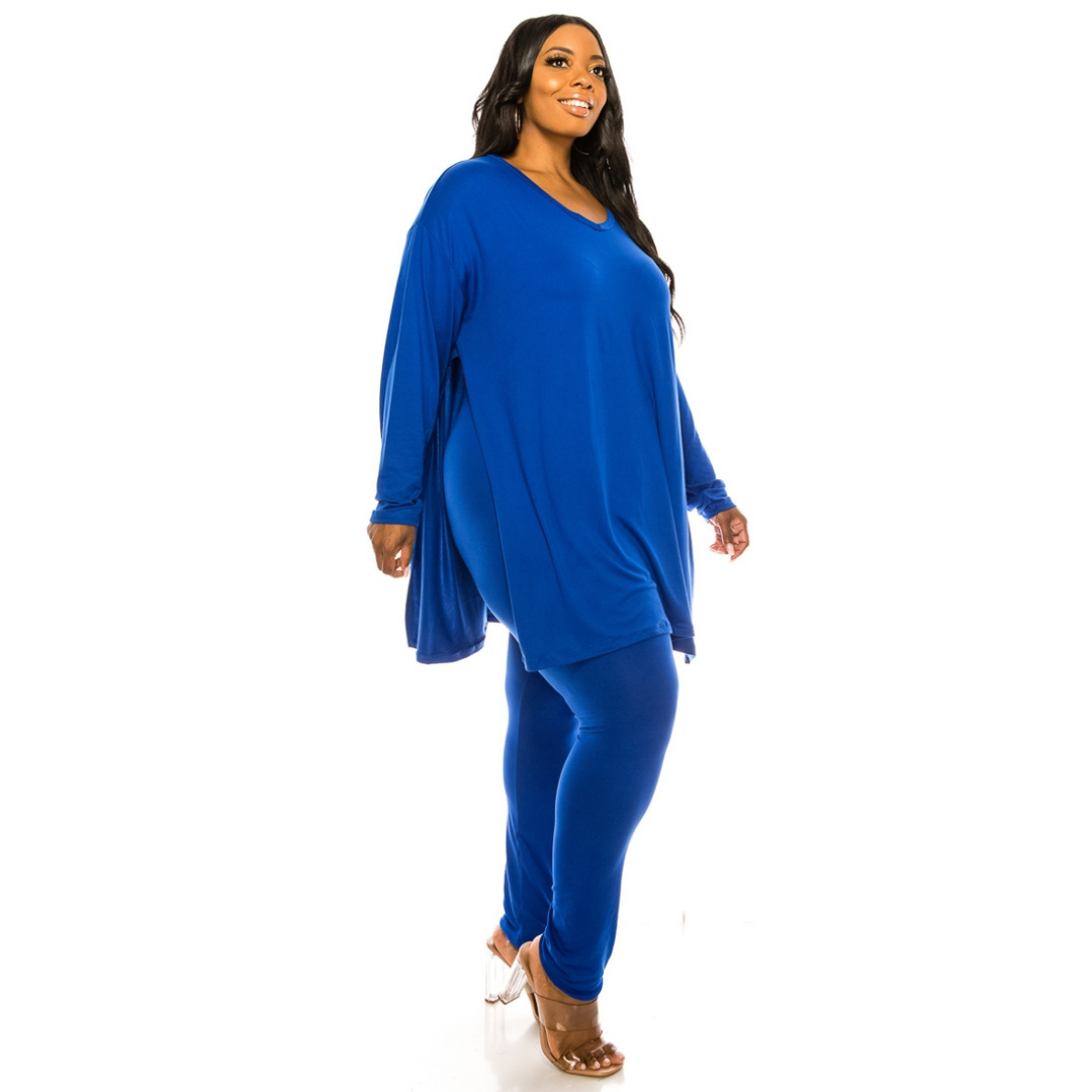 Oversized Full Length Set - Royal Blue
This Long Sleeve Oversized Full Length set in featured in curvy plus sizes. Top round neck top has high side slits and tops a full length legging. Great for lounging at home, entertaining guests or hosting your work Zoom call. Fabric & Care: 95% polyester, 5% spandex Machine wash cold with like colors, gentle cycle, do not bleach, tumble dry low Made in Mexico
Oversized Full Length Set - Royal Blue
This Oversized Full Length set in featured in curvy plus sizes. Top rou