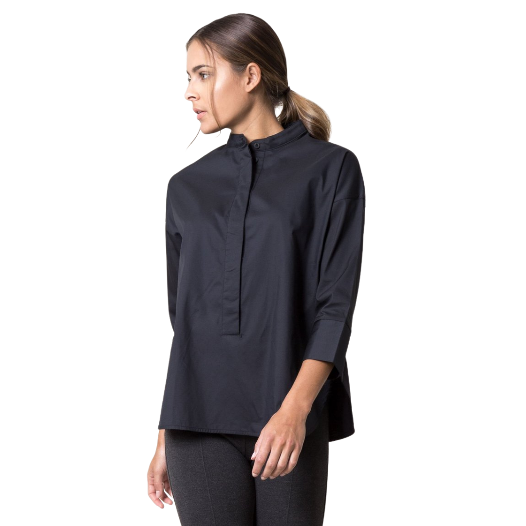Timeless 3/4 Sleeve Organic Cotton Dress Shirt
The perfect blend of crisp cotton for a classic, structured look and soft jersey for comfort, this oversized shirt features a clean-lined, boxy silhouette. Details like a minimalist neckline, covered button-up front and exaggerated cuffs add to the modern appeal. A fresh take on a classic shirting piece, a flattering curved hemline and side slits makes this shirt perfect for pairing with trousers and jeans alike. FEATURES Stretch Organic Cotton Ultra-breathable