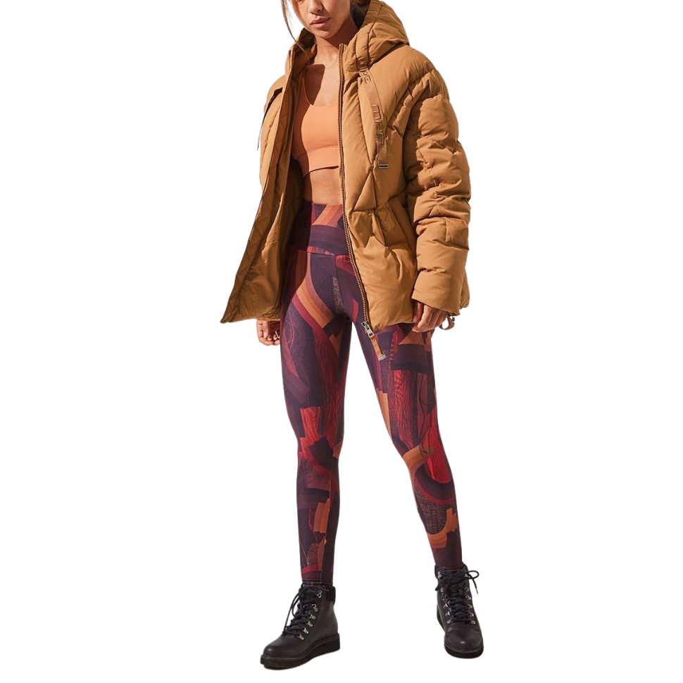 Stratosphere Down Filled Slouchy Puffer Jacket
Stratosphere Down Filled Slouchy Puffer Jacket High fashion meets high function with the Stratosphere Down Filled Slouchy Puffer Jacket. Make a statement this season with a stylish, ultra-oversized silhouette offering a relaxed, slouchy fit that’s right on trend. Thanks to ethically sourced duck down insulation and wind and water resistant fabric, this jacket is ready to battle all elements with ease and comfort. Let your style show, no matter the weather with