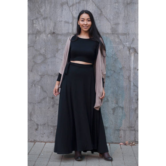 Wrap Skirt - Black
Ladylike and modern, this captivating maxi skirt that can transform into a dress with a flirtatious flow.
Wrap Skirt - Black
Ladylike and modern, this captivating maxi skirt that can transform into a dress with a flirtatious flow.
WRAPSKIRT-1

$129.99
$129.99
$129.99
black wrap skirt, skirt, wrap skirt
Skirts
Taylor Jay



Size: One Size Fits Most


Le' Diva Boutique Store