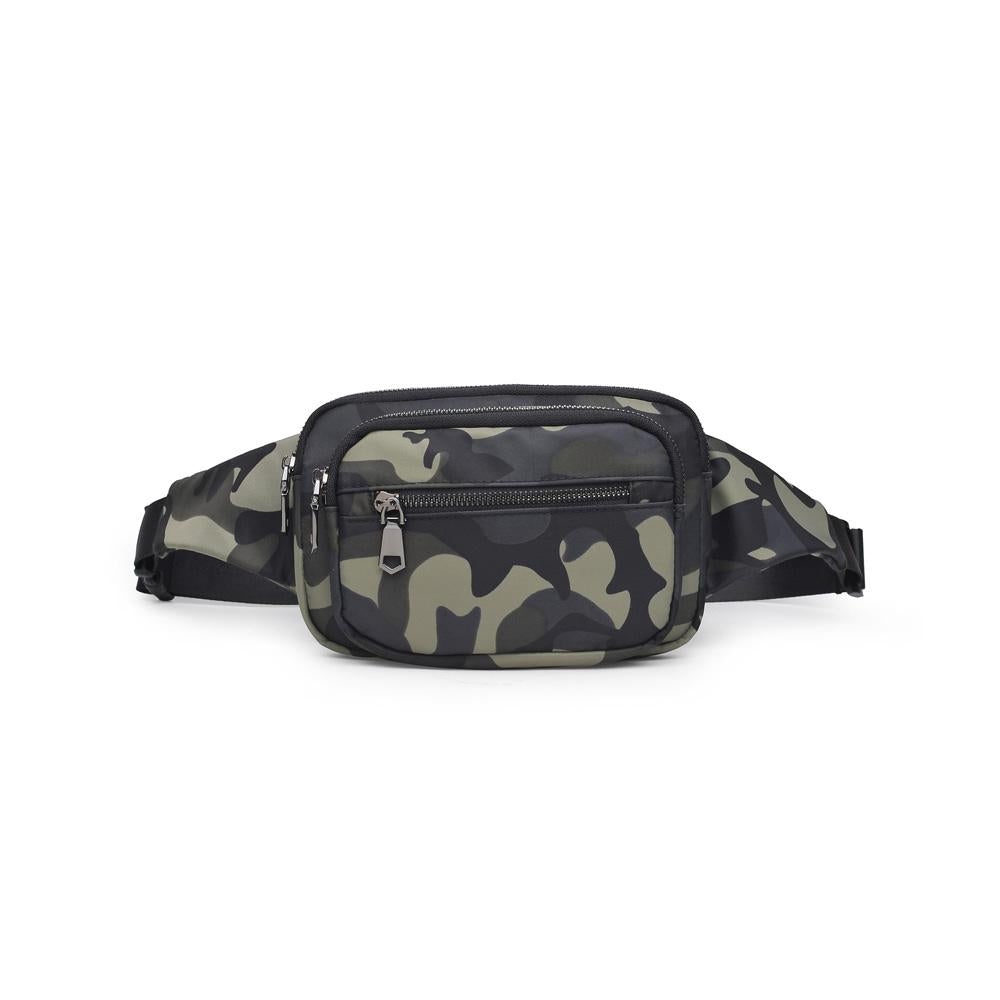 Hip Hugger Belt Bag - Camo
Show your hips some love! Whether you're going to the Saturday morning farmers market or to the Friday night concert in the park, embrace your curves while keeping all of your necessities close by. The Hip Hugger is the perfect place to store your phone, lipstick, keys and cash. Wherever you go, your hips are sure to draw attention with this hands-free fashion piece. Bag Type: Belt Bag Composition: Performance water repellent Nylon Closure: Zipper Exterior Details: Front zipper po