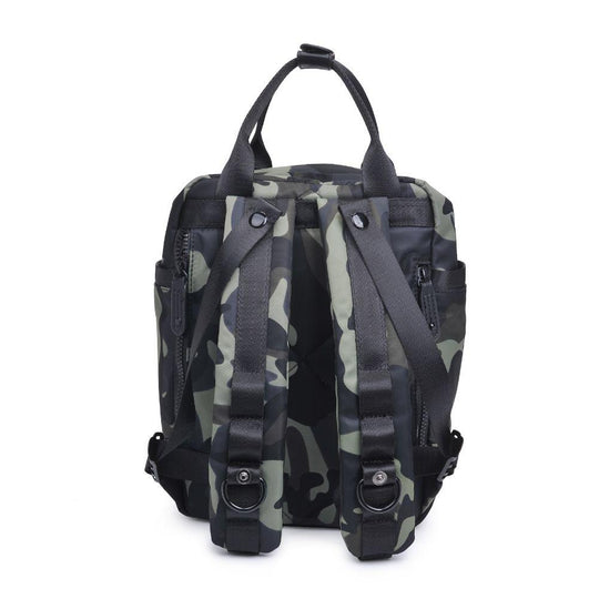 Iconic Backpack Small - Camo
Make your mark on the world by making the most of each day. Waking up on the right side of the bed and seeing the glass as half full are mindsets that make you iconic. Live with a focus on the future. Your backpack should be the only reason you look to see what’s behind you. Item Type: Backpack Material: Nylon Closure: Zipper Handle Drop: 4" Exterior Details: Front zip compartment, 2 side slip pockets, 2 back zip pockets, cushioned back panel Inside Features: Water-repellent nyl